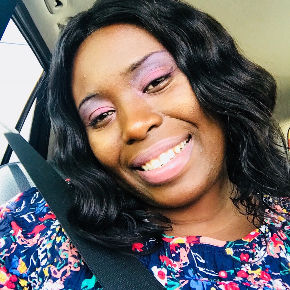 Meet your Posher, April